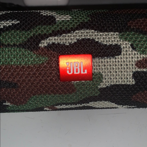 jbl Other - jbl flip 4